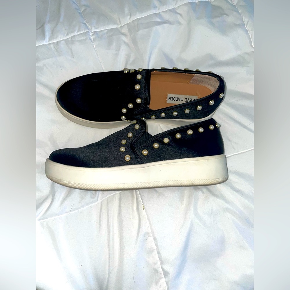 Steve Madden Slip on Platforms